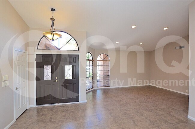 Building Photo - 510 S Lagoon Dr