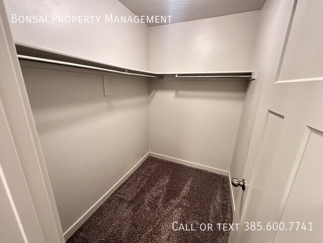 Building Photo - 343 N 680 E