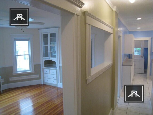 Building Photo - 3 bedroom in Brighton MA 02135