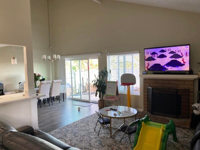 Building Photo - 2397 Donnington Way