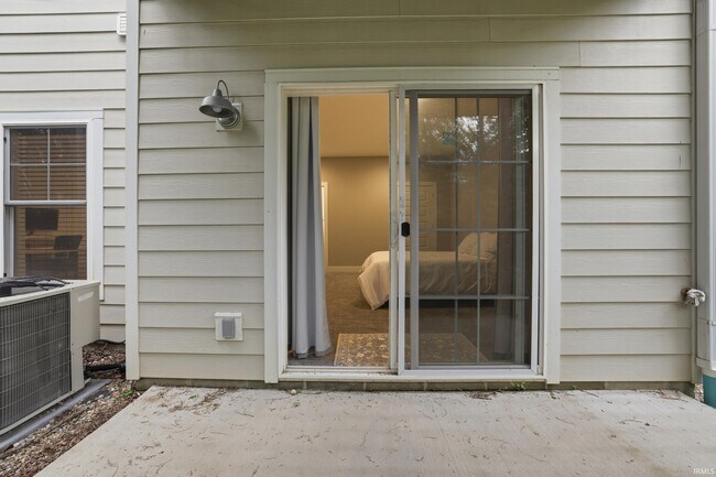 Building Photo - 0 N Cypress Ln