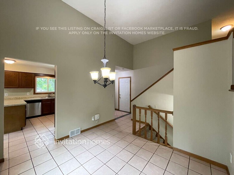 Building Photo - 5325 W 140th St