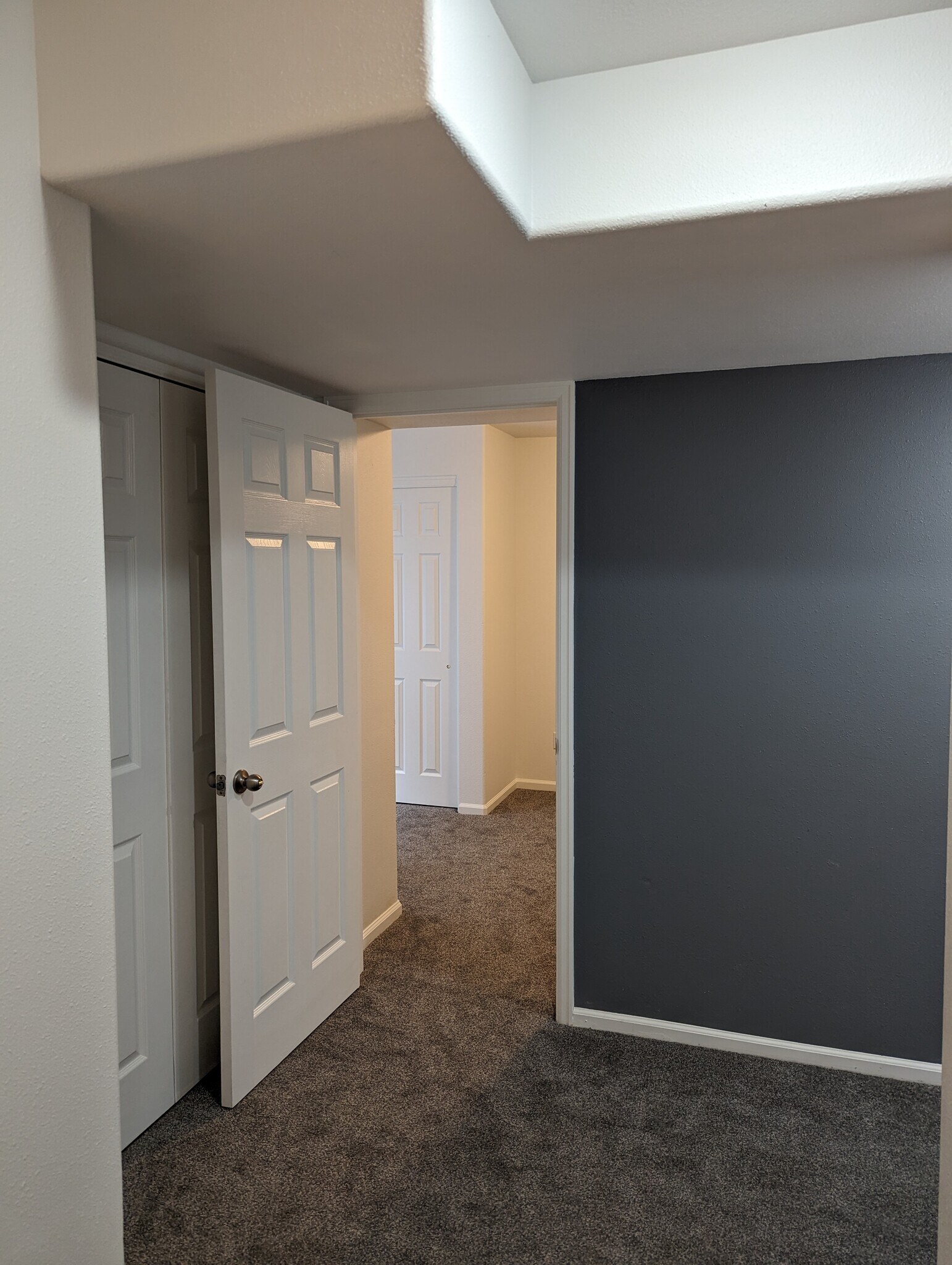 Building Photo - 9464 W Hinsdale Pl