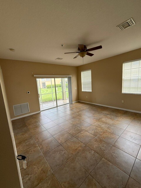 Building Photo - 8617 Karpeal Dr