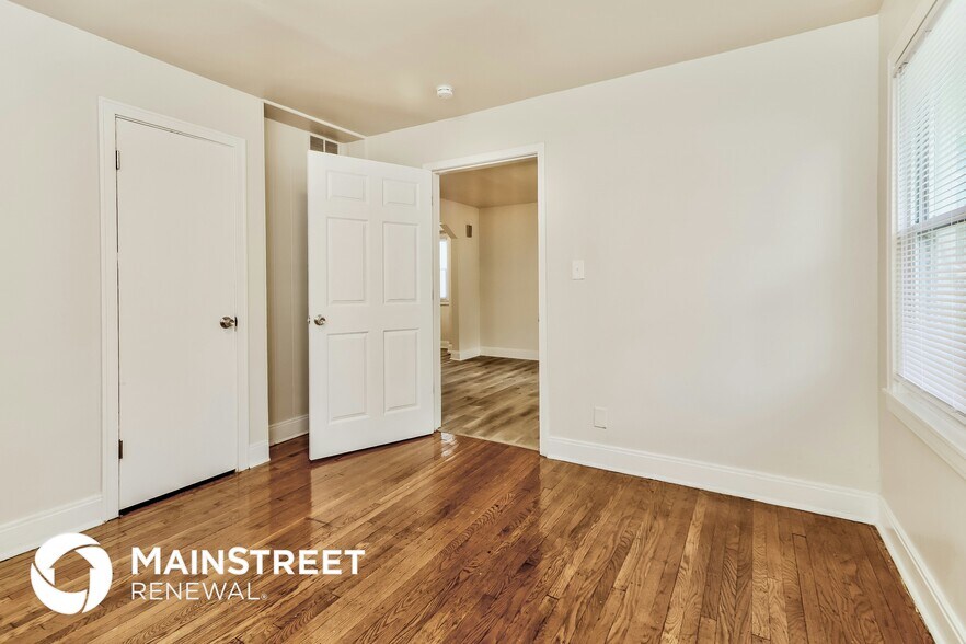 Building Photo - 4226 Grand Ave