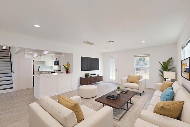 Building Photo - 3830 Cosby St