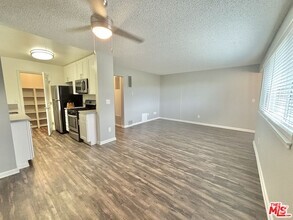 Building Photo - 1804 N Alvarado St