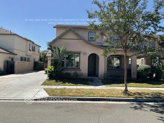 Building Photo - 12579 Chimney Rock Dr