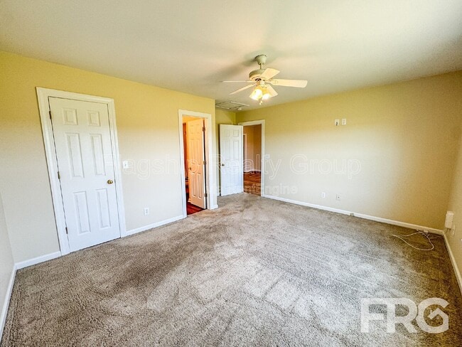 Building Photo - 5180 Deveron St