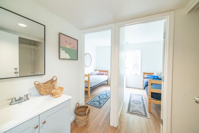 Building Photo - 2731 Durant Ave