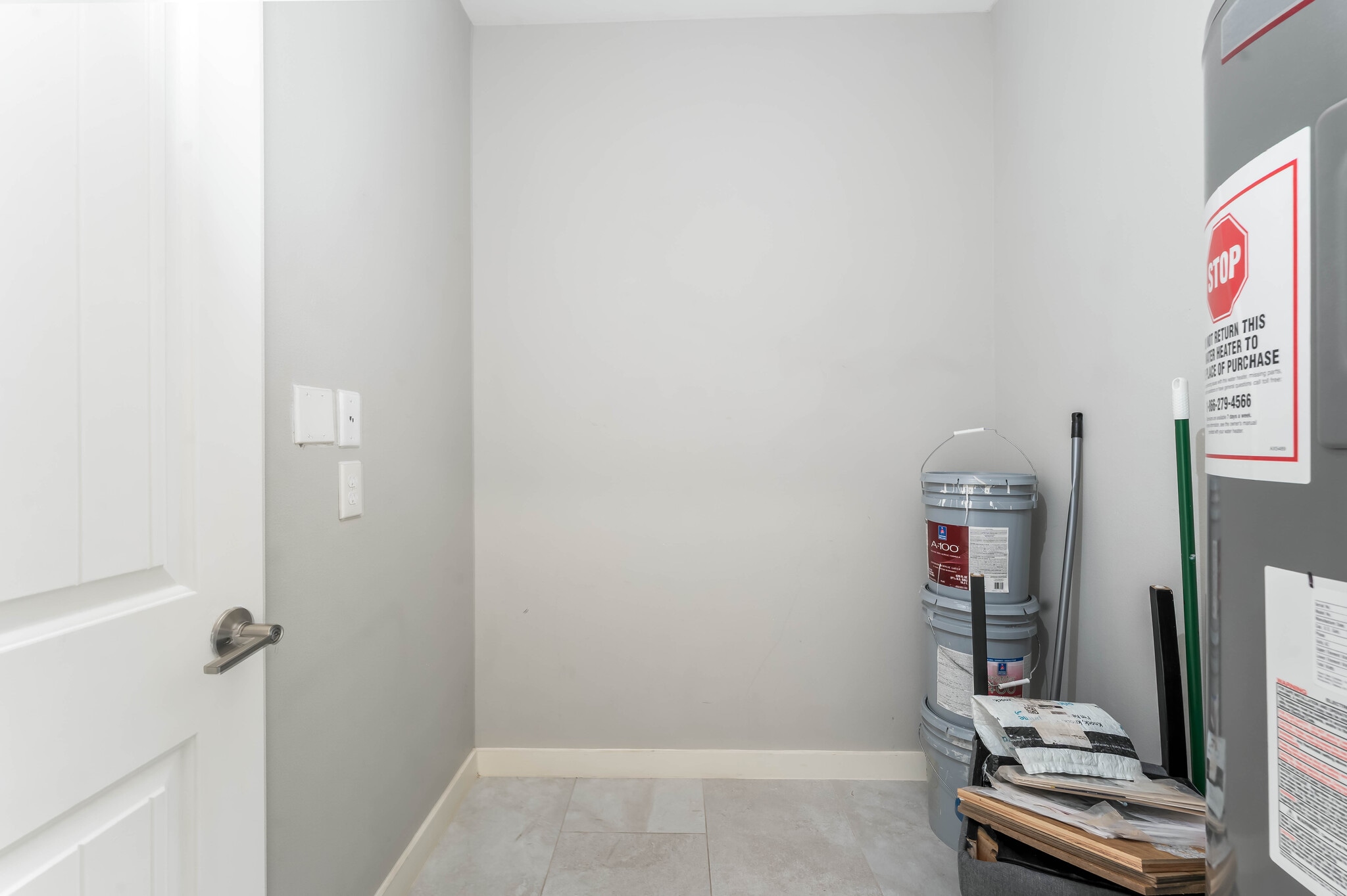 Storage - 404 N Tarnava St