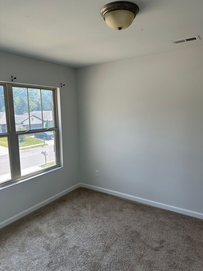 Building Photo - Owens Cross Roads/New Hope Area