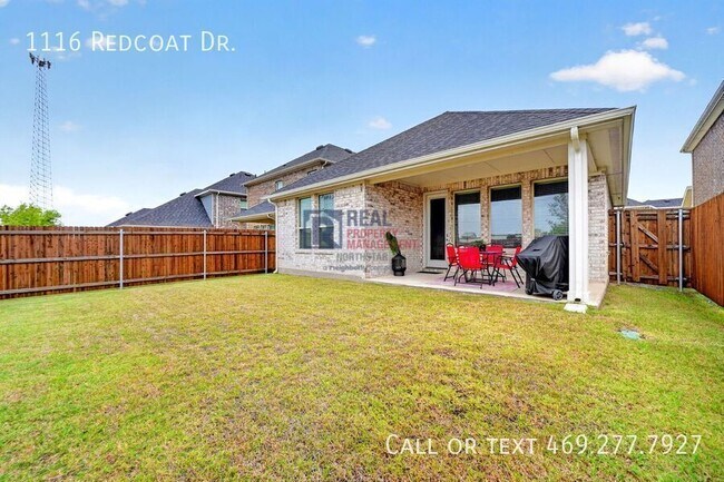 Building Photo - 1116 Redcoat Dr