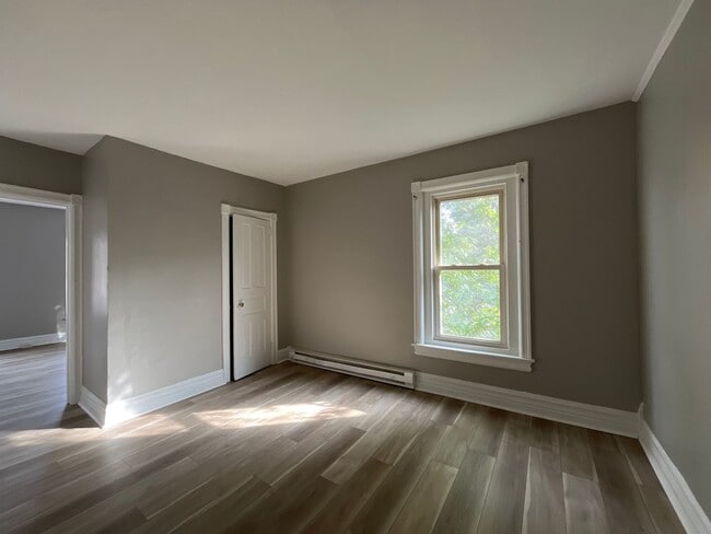 Building Photo - Newly renovated 3-bedroom, 2-bath home in Allentown