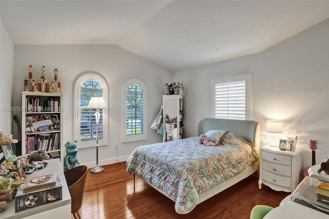 Building Photo - 1534 Palancia Ave