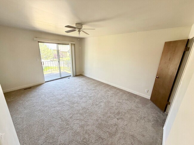 Building Photo - Parkridge Drive Duplex
