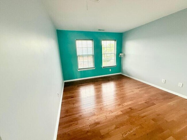 Building Photo - 13141 Wilburn Park Ln