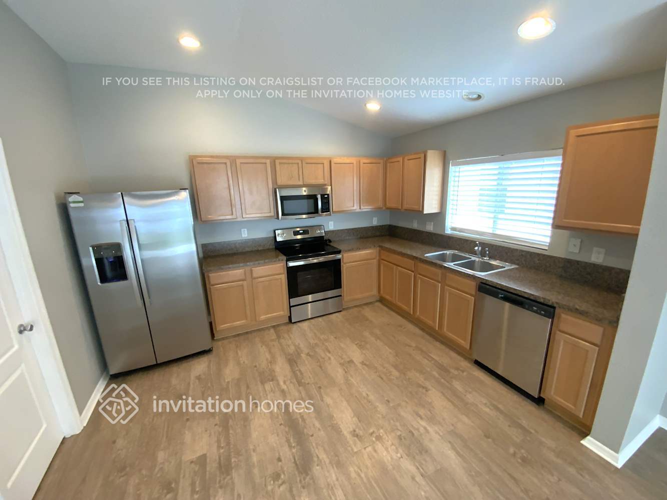 Building Photo - 129 Terracina Dr