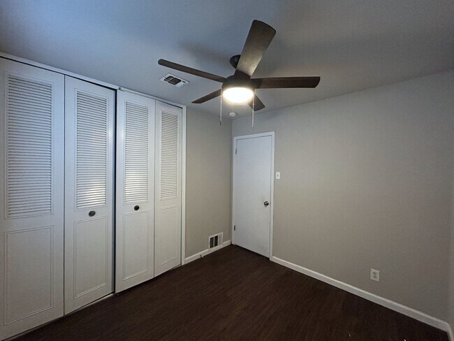 Building Photo - Close to UTSA - 3/2 Home for Rent