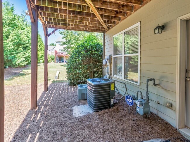 Building Photo - 3214 Greenwood Oak Dr