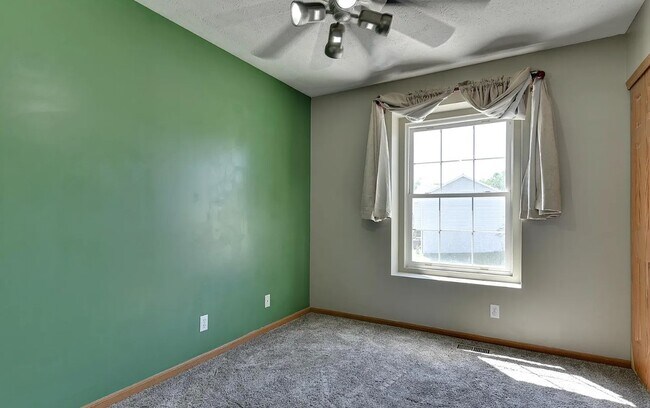 Building Photo - 7910 Redick Ave