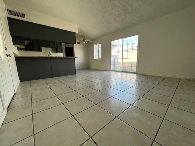 Building Photo - 2684 W 14th St