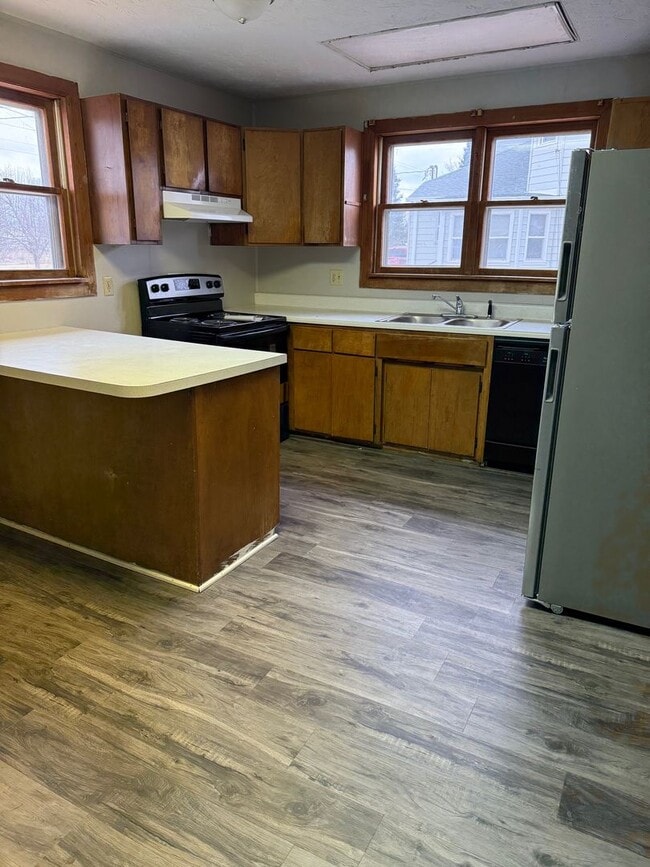 Building Photo - 3 Bedroom Home - Daleville