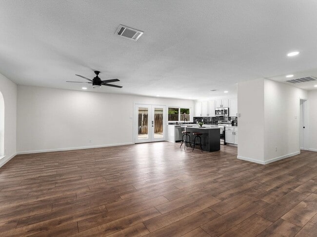 Building Photo - 1824 Arundel Dr