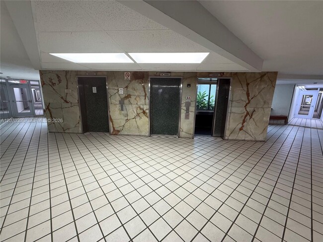 Building Photo - 11800 SW 18th St