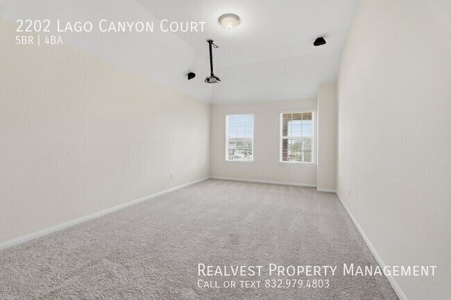 Building Photo - 2202 Lago Canyon Ct