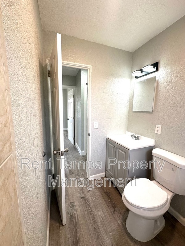 Building Photo - 1036 1/2 19th Street South - Upper