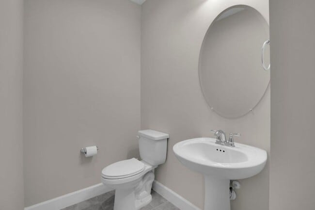 Building Photo - 15866 Orchard Dr