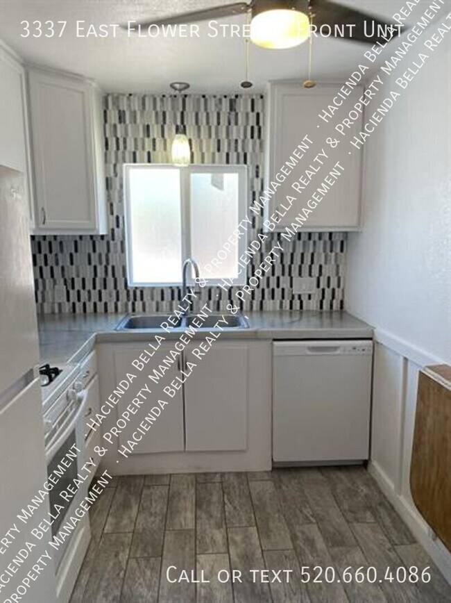 Building Photo - 3337 E Flower St