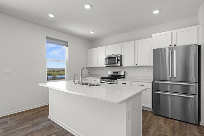 Building Photo - 2461 Tahoe ln