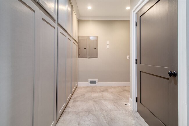 Building Photo - 4 Bedroom 4.5 Bath Home in Dunes West - Mt. Pleasant