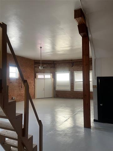 Building Photo - 2007 S Ervay St