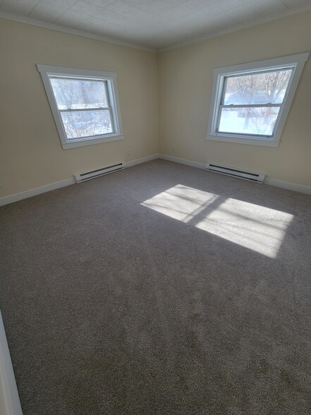 Building Photo - 706 Avenue K