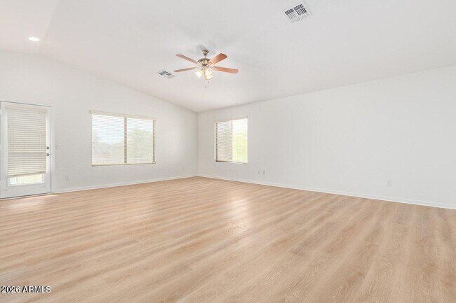 Building Photo - 4542 N 111th Dr