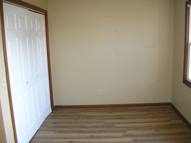 Building Photo - 2516 Edgehill Pl