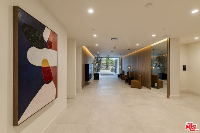 Building Photo - 3651 Regal Pl