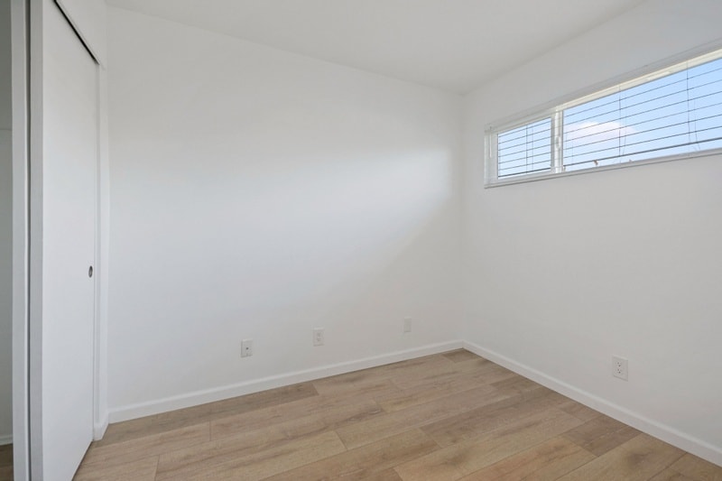 Building Photo - 3948 W 178th St
