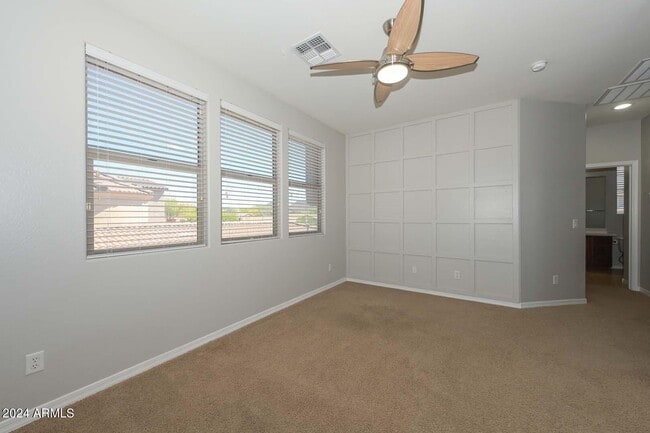 Building Photo - 31098 N 137th Ave