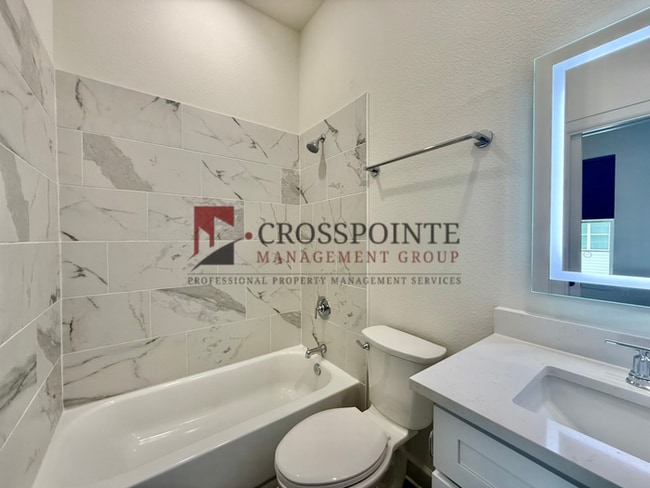 Building Photo - Tour Today! Stunning 3 Bedroom, 3.5 Bath Townhome!