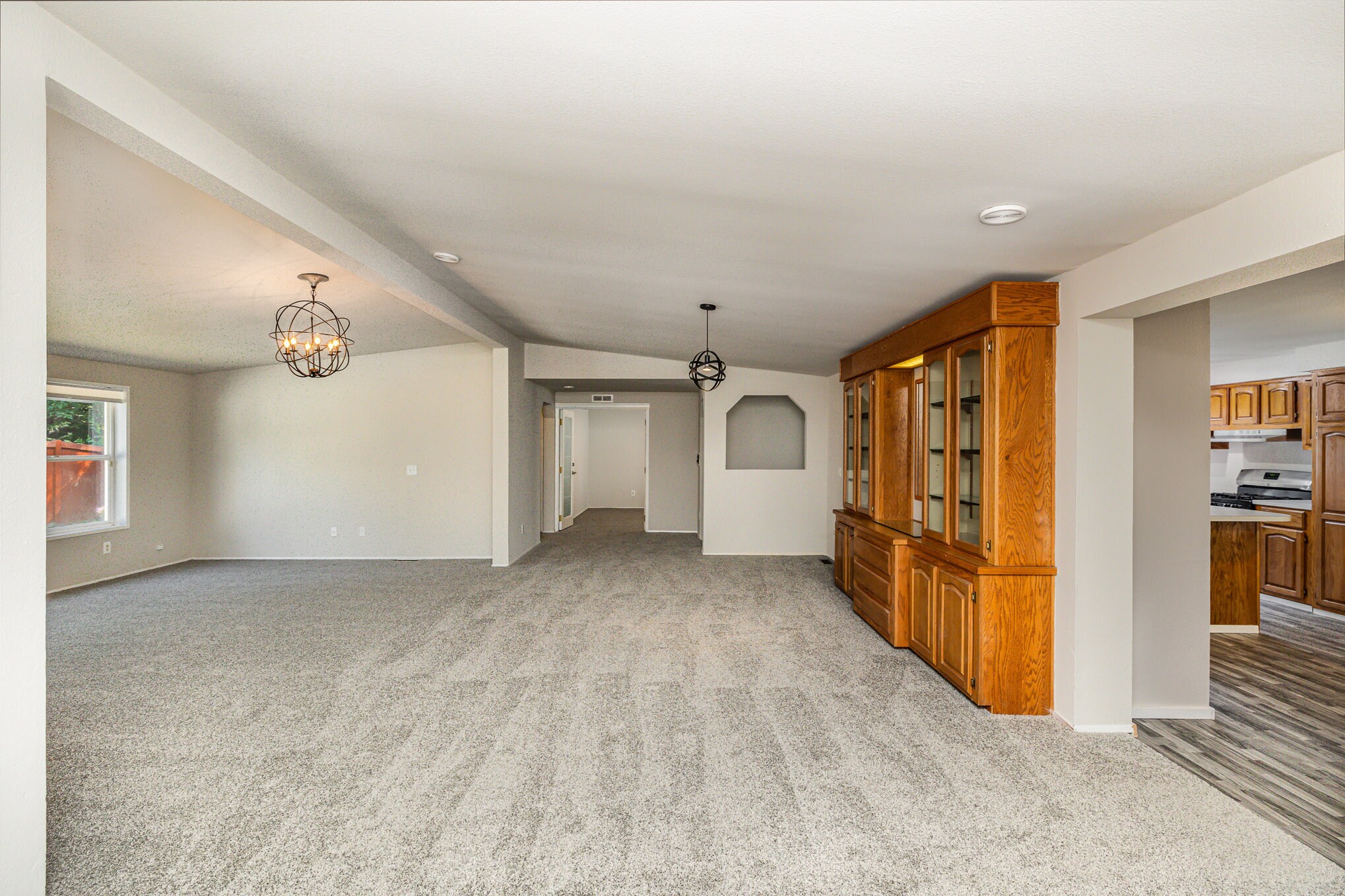 Building Photo - 15832 18th Pl W