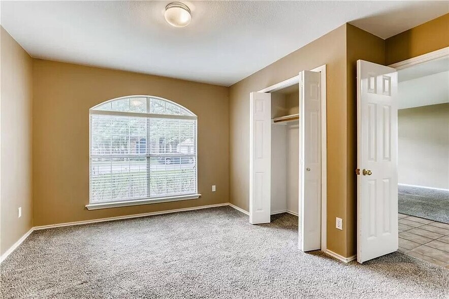 Office - 414 Steeplechase Dr