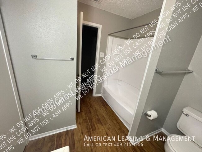 Building Photo - 85 E Caldwood Dr