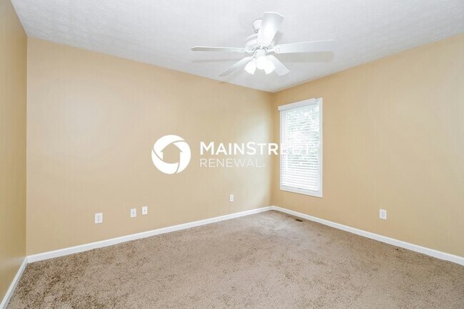 Building Photo - 3 Bedroom Pet-Friendly Home in Louisville,...