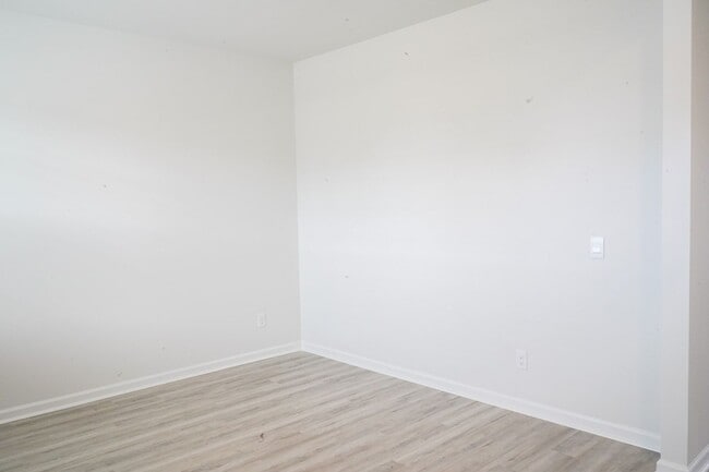 Building Photo - Available Soon!