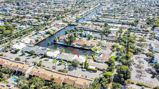 Building Photo - 2810 NE 60th St