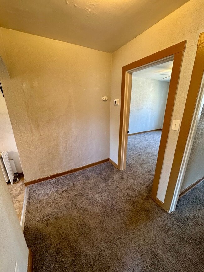 Building Photo - 732 Idlewood Ave